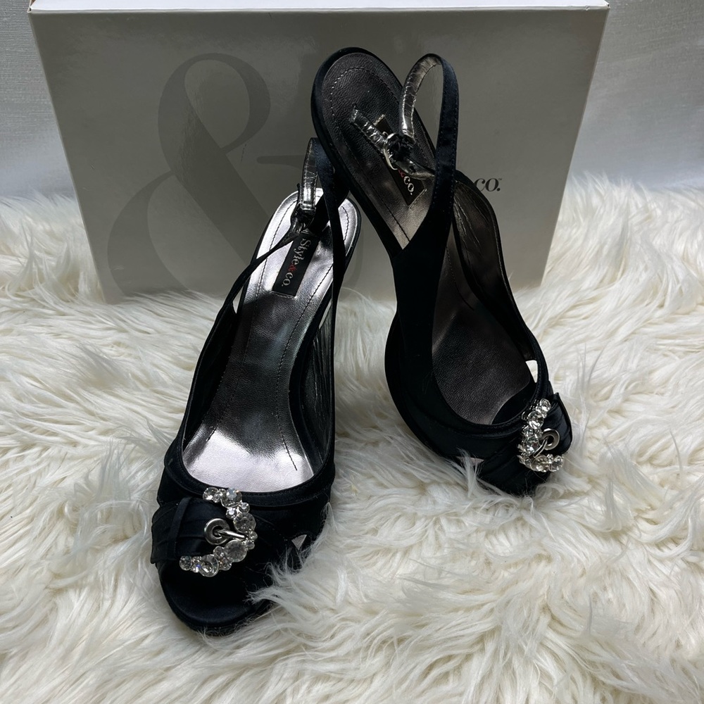 Black dress sling back shoes